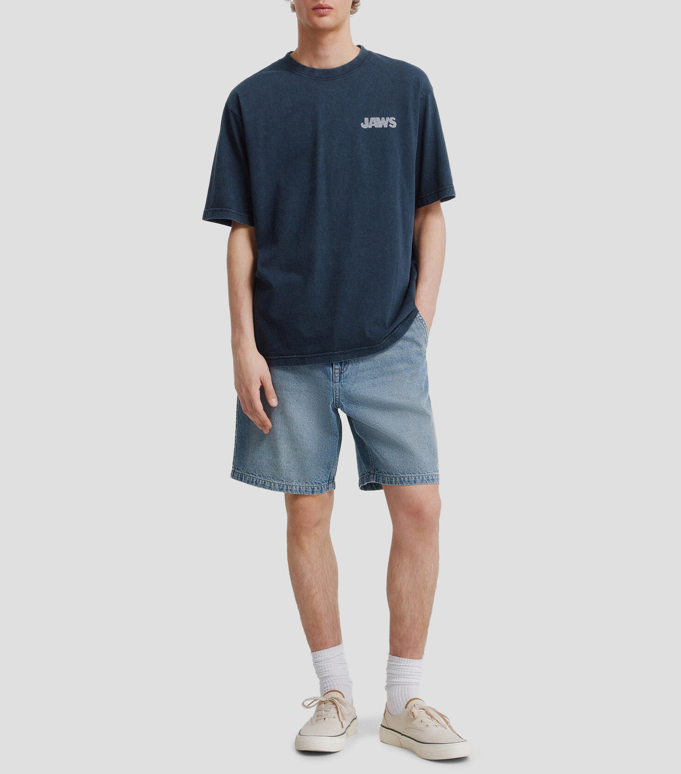 Playera cuello redondo manga corta Jaw Aniversary con estampado Hombre